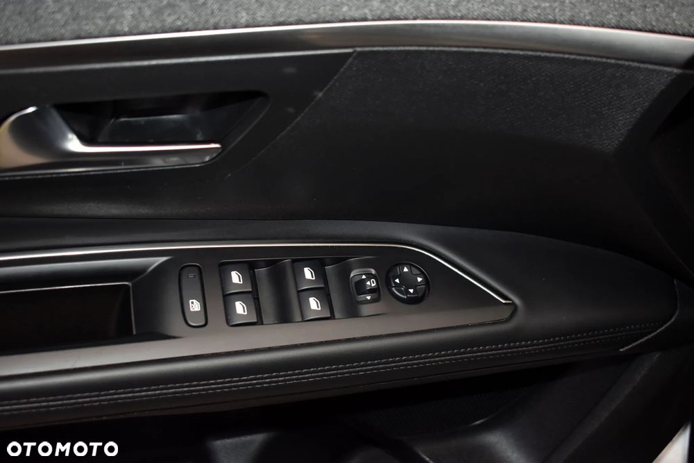 Peugeot 5008 BlueHDi 130 EAT8 Active - 23