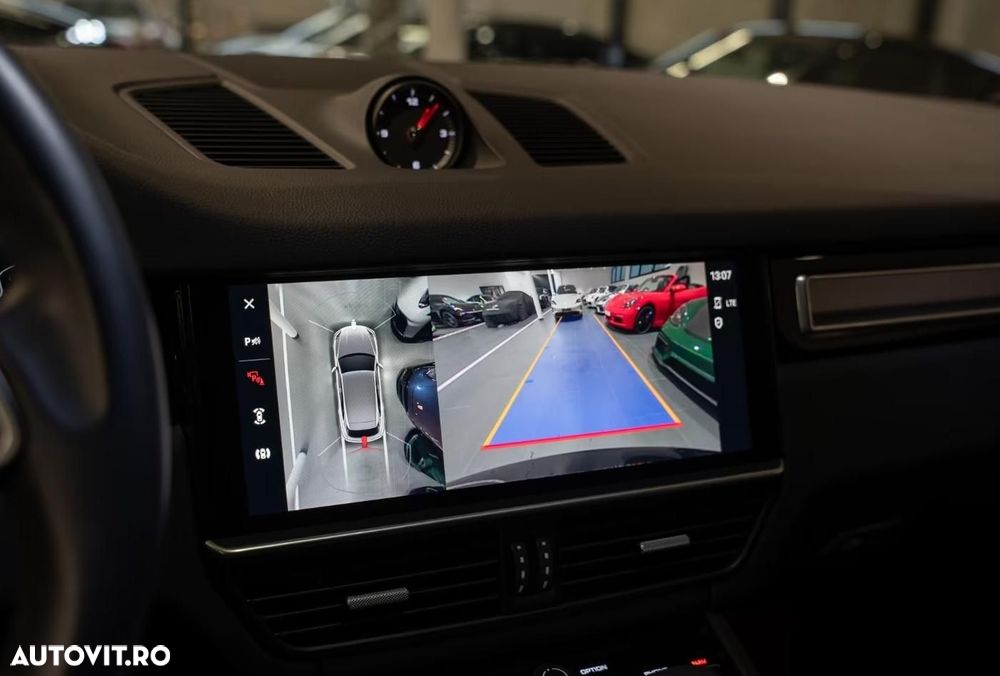 Porsche Cayenne Tiptronic S Platinum Edition - 29