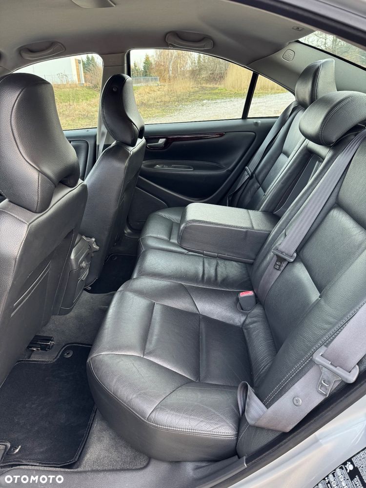 Volvo S60 2.4 D - 21