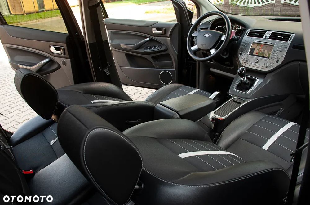 Ford Kuga 2.0 TDCi 4x4 Champions Edition - 24