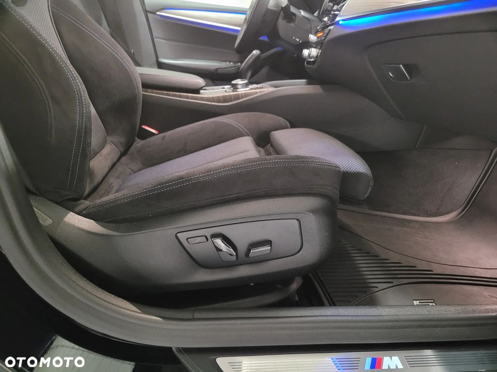 BMW Seria 5 520d xDrive M Sport sport - 19