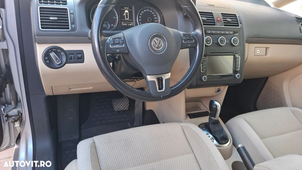 Volkswagen Touran 2.0 TDI DPF BlueMotion Technology DSG Comfortline - 7