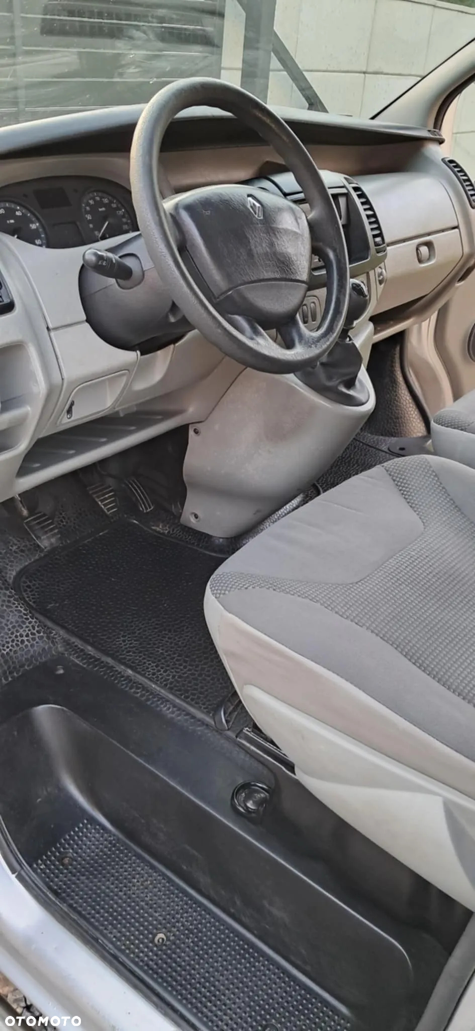 Renault TRAFIC - 19