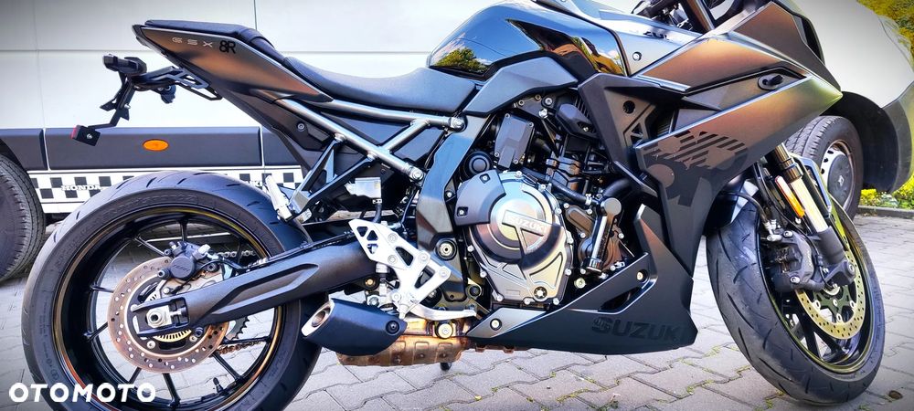 Suzuki GSX - 15