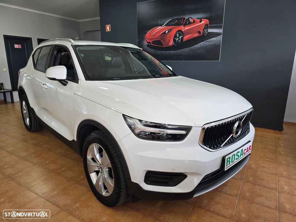 Volvo XC 40 2.0 D3 Momentum Plus - 1