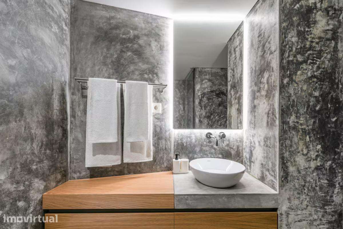 Apartamento com 1 quartos - localizado em Porto - Grande imagem: 2/12
