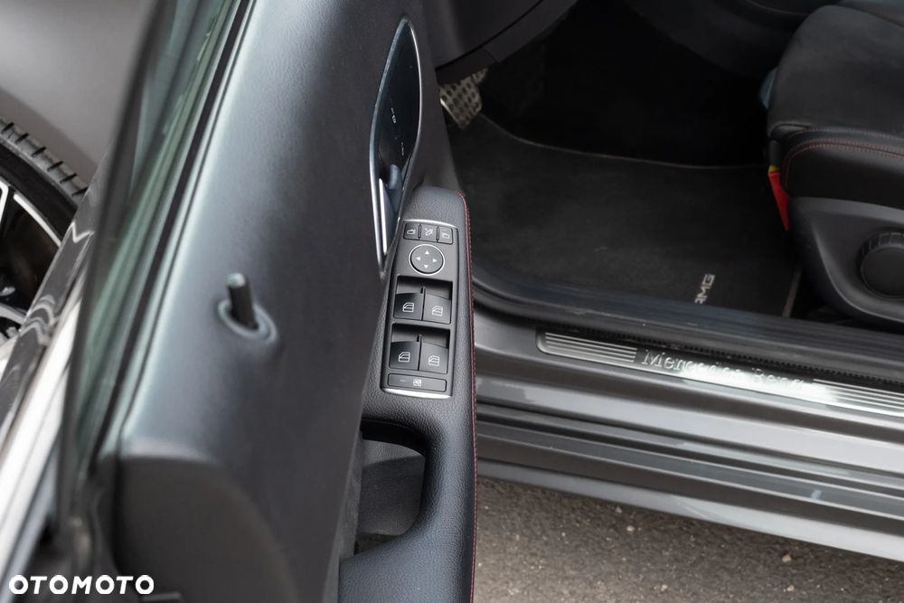 Mercedes-Benz CLA 200 d 7G-DCT AMG Line - 16