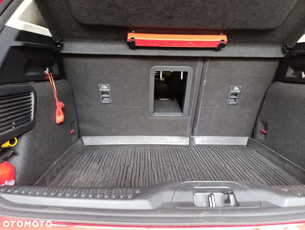 Ford Focus 1.0 EcoBoost Titanium X - 12