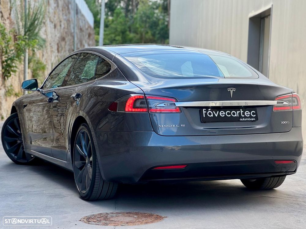 Tesla Model S 100D - 12