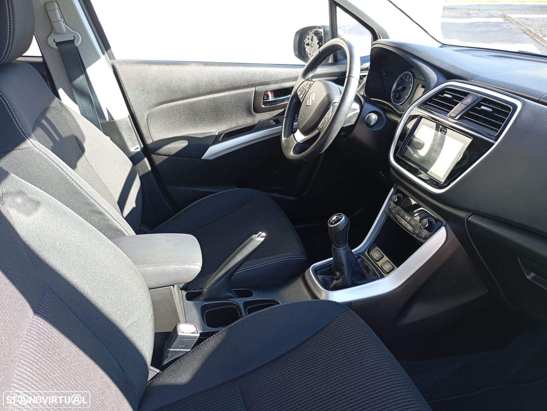Suzuki S-Cross SX4 1.0 T GLX - 11
