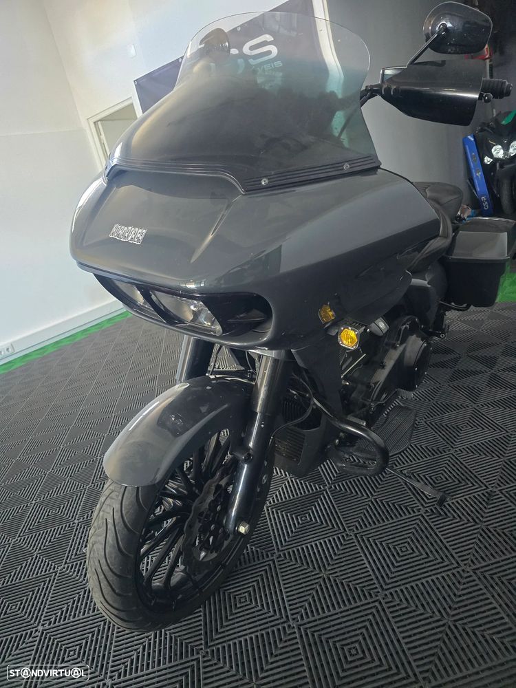 Harley-Davidson Road Roadglide - 1