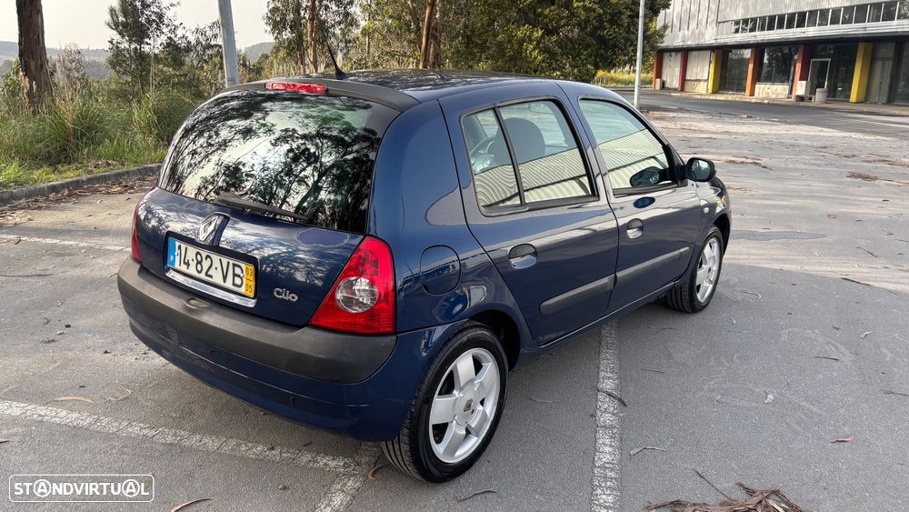 Renault Clio 1.2 16V Confort Authentique - 3