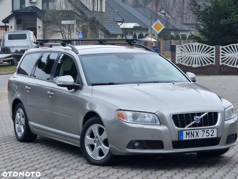 Volvo V70 2.5T AWD Summum - 31