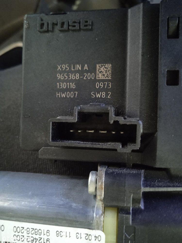 Silniczek Prawej Przedniej Szyby Renault Megane III - 4