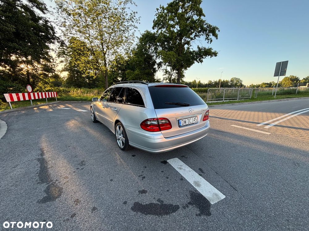 Mercedes-Benz Klasa E 220 T CDI Automatik Classic DPF - 4