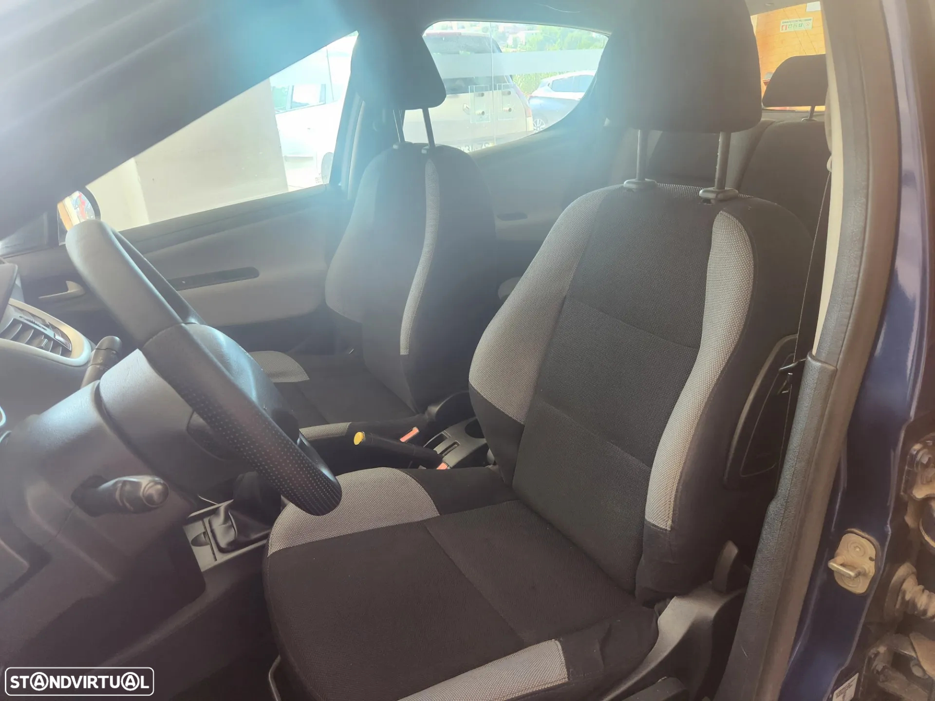 Peugeot 207 1.4 16V Trendy - 18