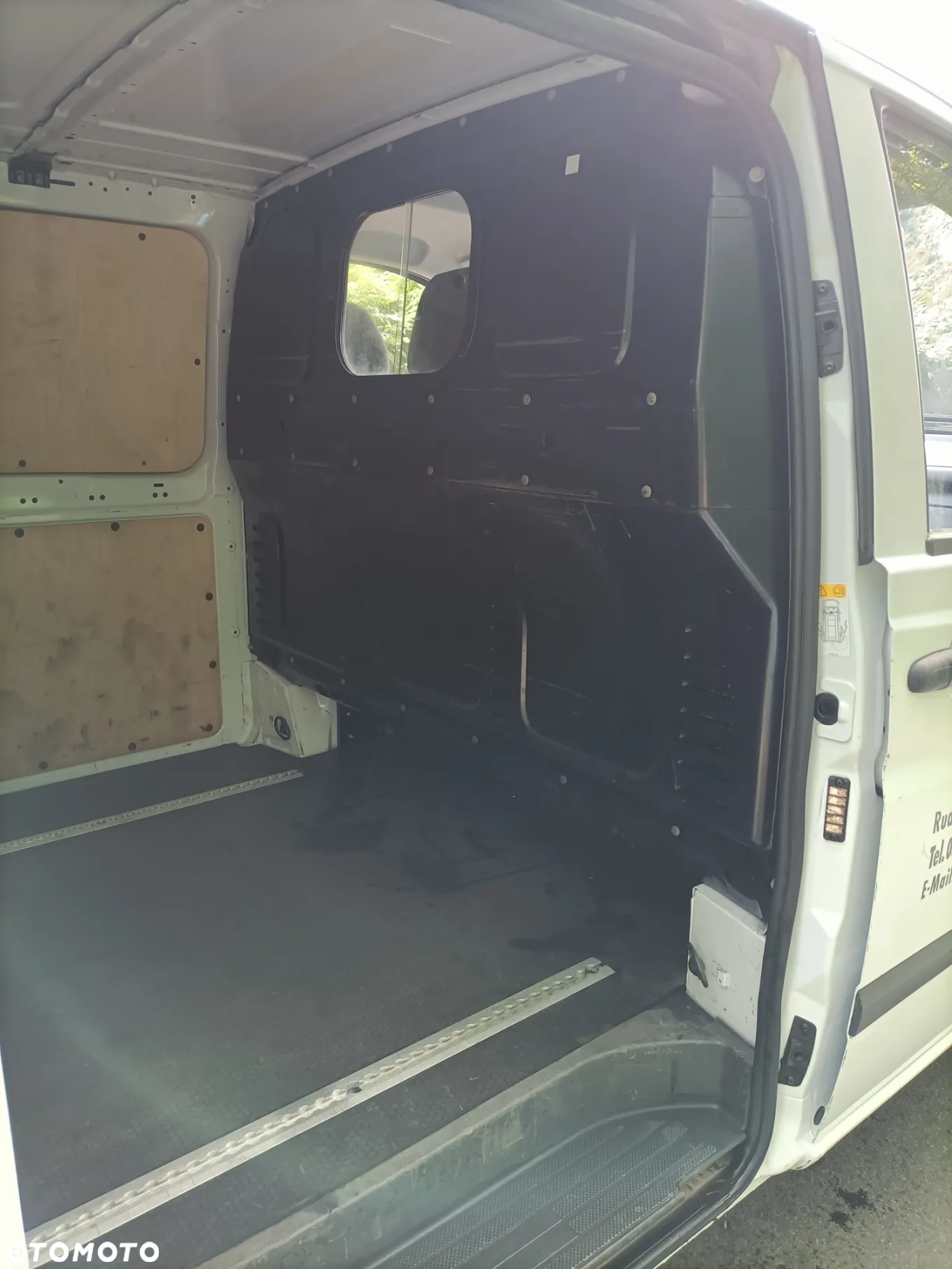 Mercedes-Benz Vito - 11