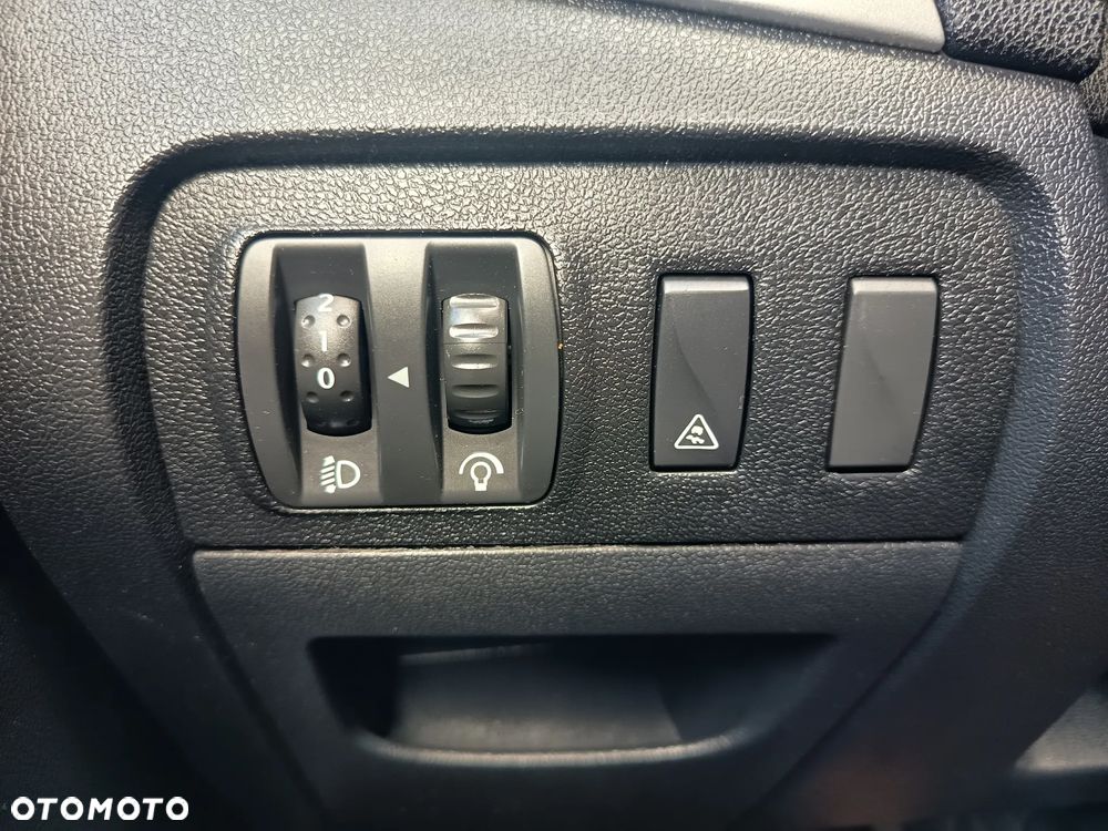 Renault Scenic 1.6 16V 110 TomTom Edition - 25