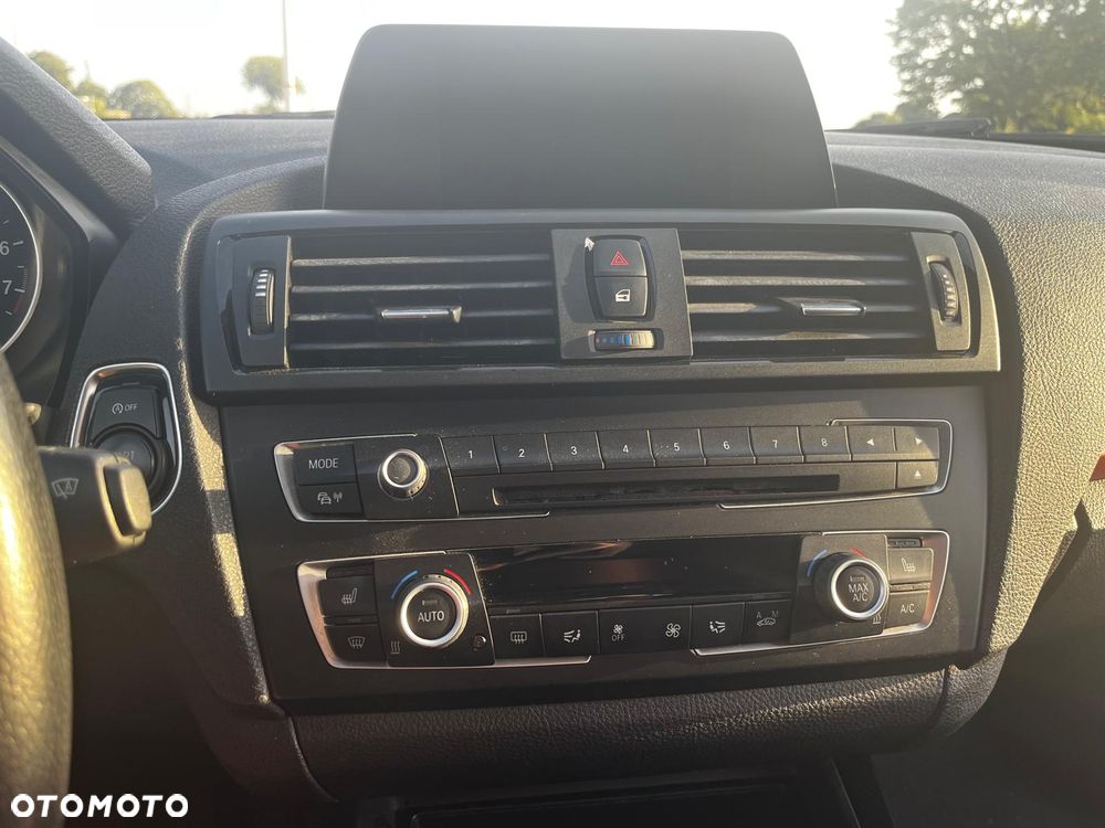 BMW Seria 1 116i Sport Line - 9