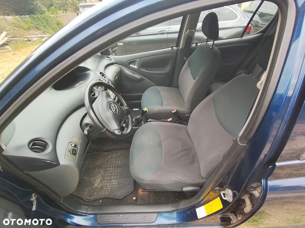 Toyota Yaris 1.0 Sol - 7