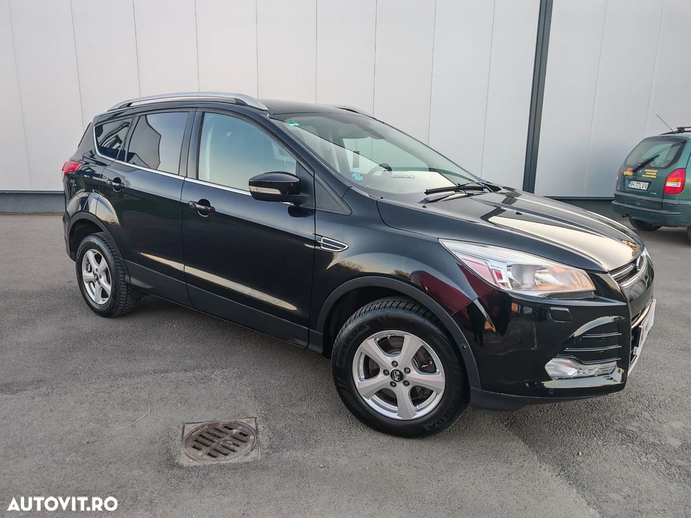 Ford Kuga 2.0 TDCi 4WD Powershift Titanium - 3