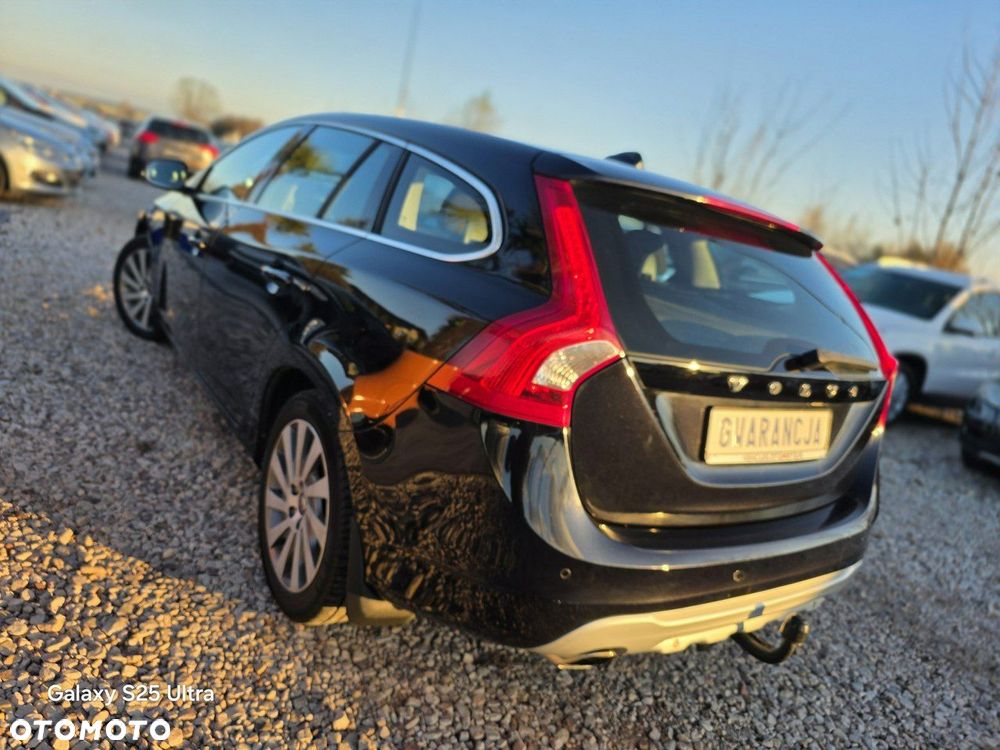 Volvo V60 D3 Momentum - 6