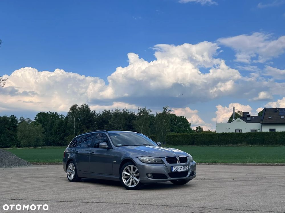 BMW Seria 3 320i - 1