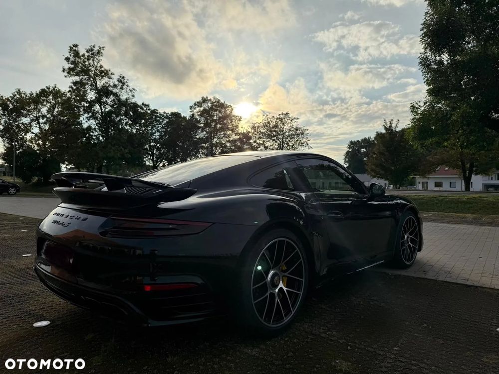 Porsche 911 - 33