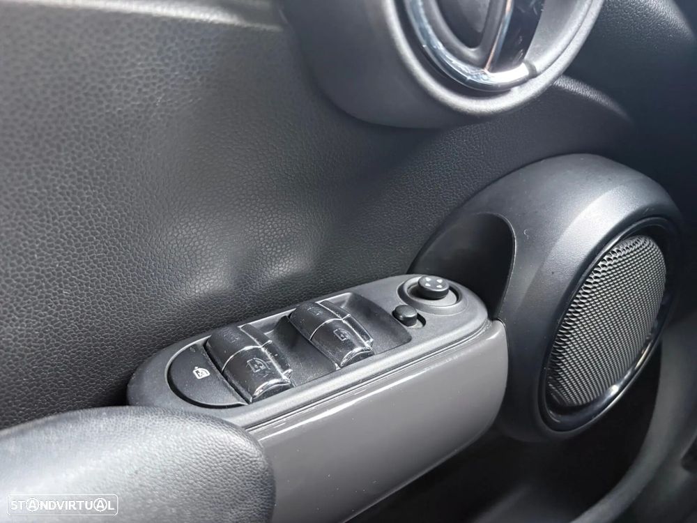 MINI 5 Portas One - 34