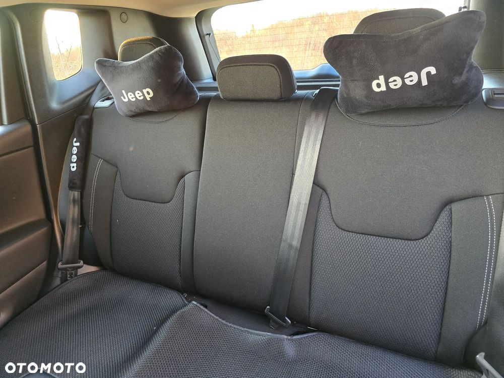 Jeep Renegade 1.5 T4 mHEV Summit FWD S&S DCT - 6