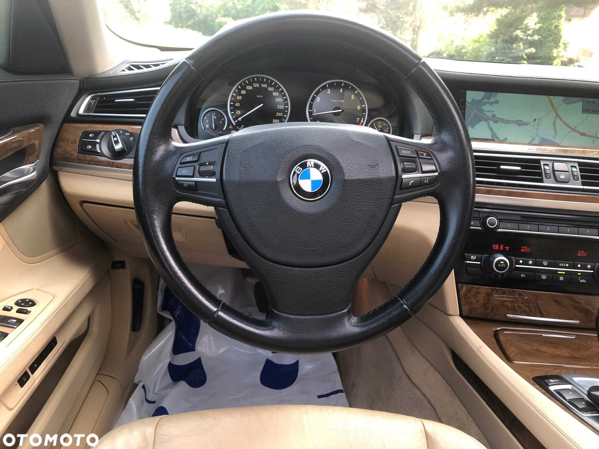 BMW Seria 7 - 14