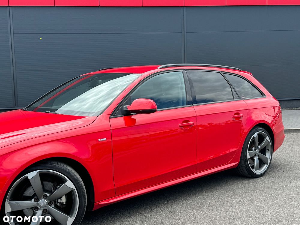 Audi A4 Avant 2.0 TDI Quattro S tronic - 14