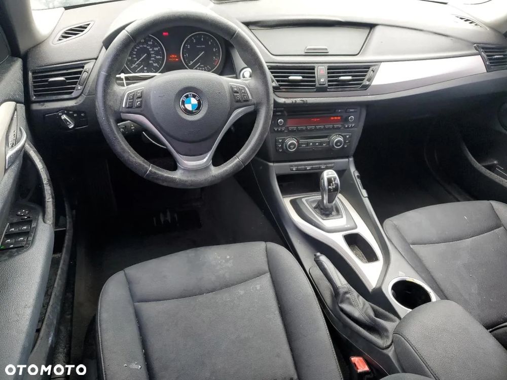 BMW X1 sDrive20i - 8
