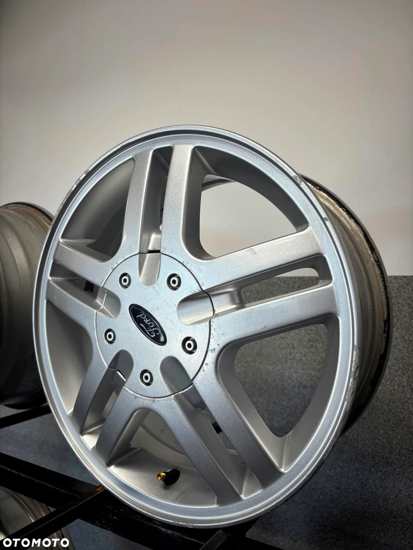 4 FELGI ALU. FORD FIESTA MK7,FOCUS 1 15'' 6J ET52,5 - 7