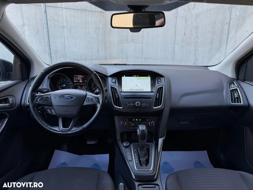 Ford Focus 1.5 Ecoboost Titanium Business - 10