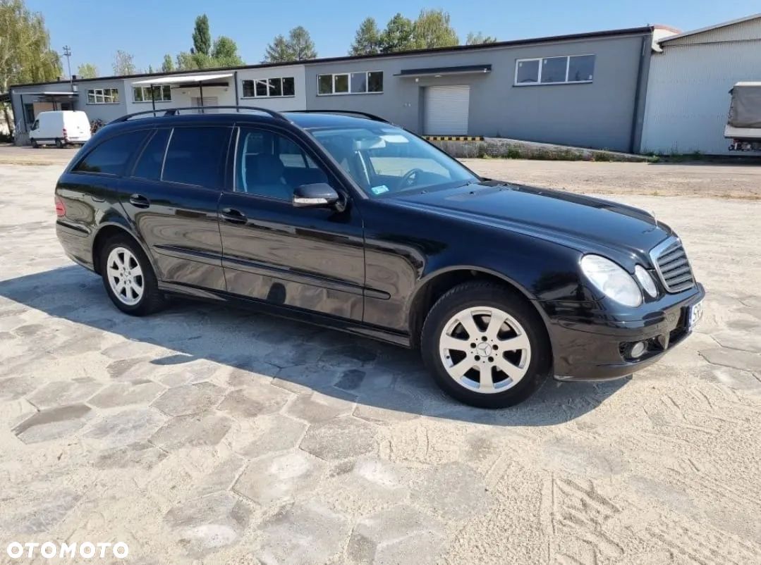 Mercedes-Benz Klasa E 220 T CDI Classic - 1