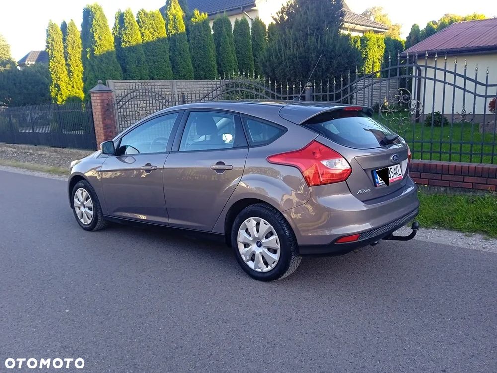 Ford Focus 1.6 Edition - 22