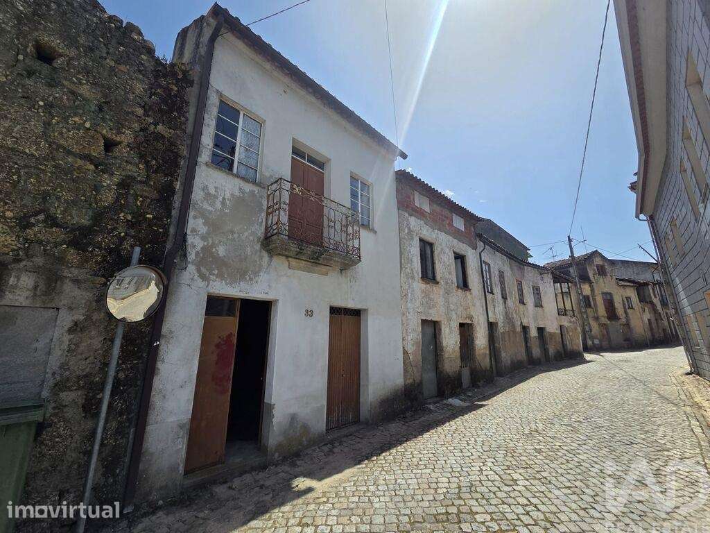 Moradia em Candosa - Grande imagem: 2/15