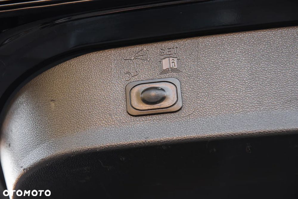 Ford Kuga 2.0 TDCi 4x4 ST-Line - 31