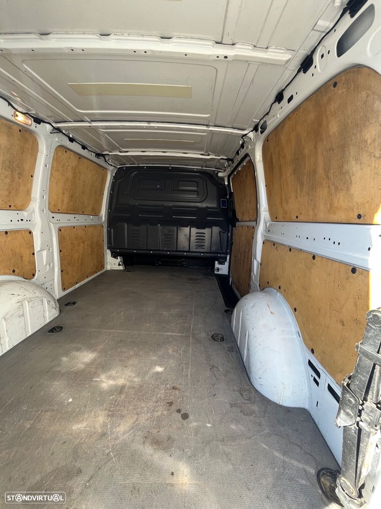 Mercedes-Benz Vito 111 Longa W447 - 9