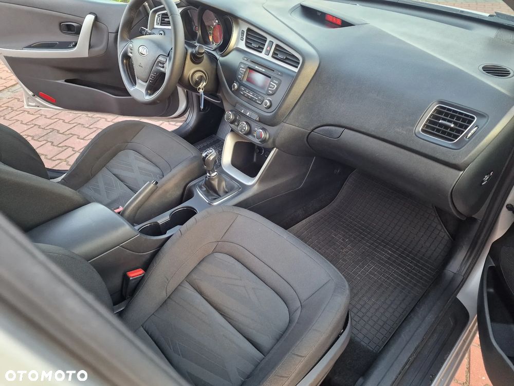 Kia Ceed 1.6 CRDi M - 13