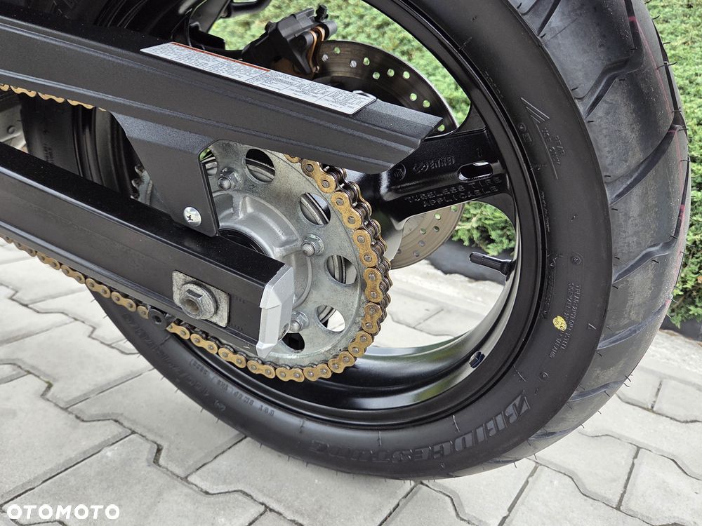 Suzuki V-STROM - 6