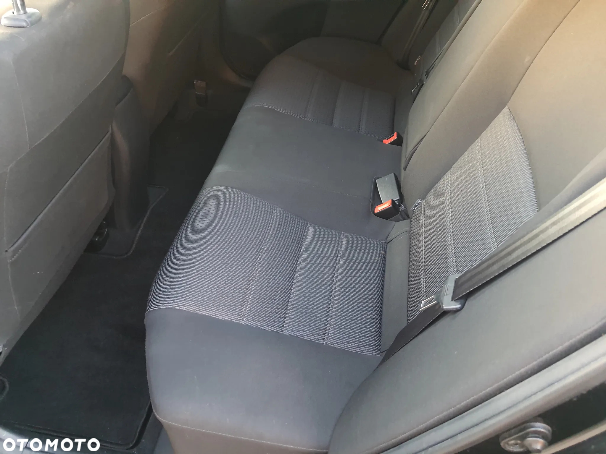 Toyota Avensis 1.8 Business Edition - 12