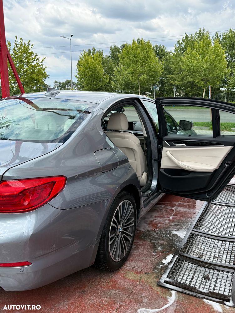 BMW Seria 5 520d xDrive AT - 16