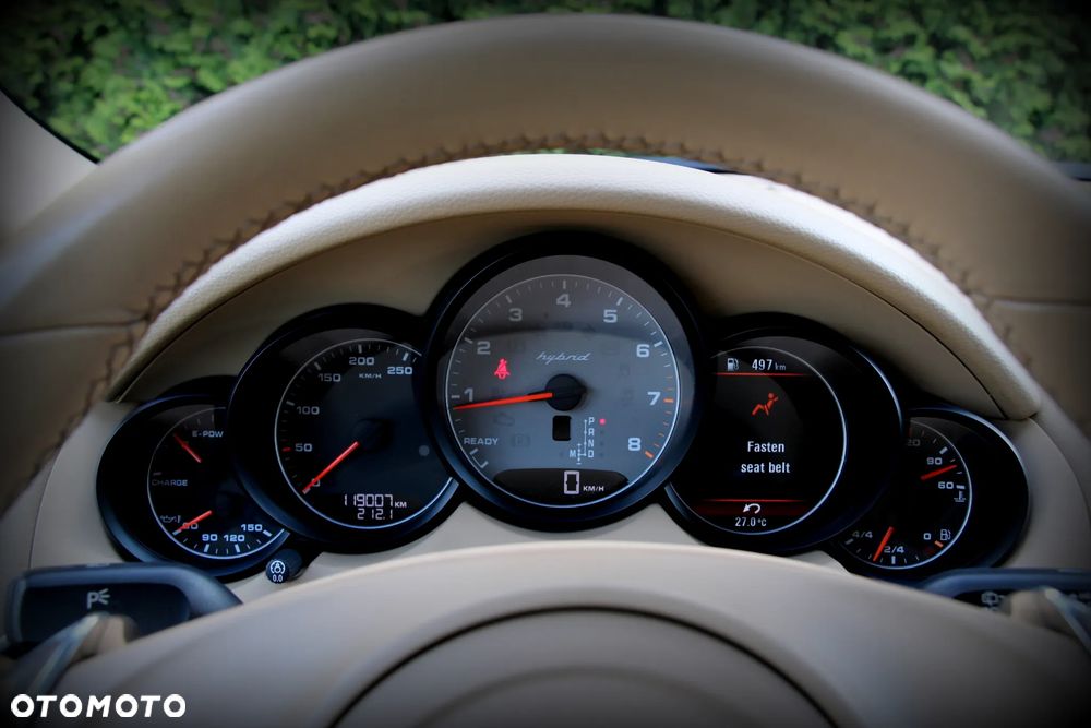 Porsche Cayenne - 10