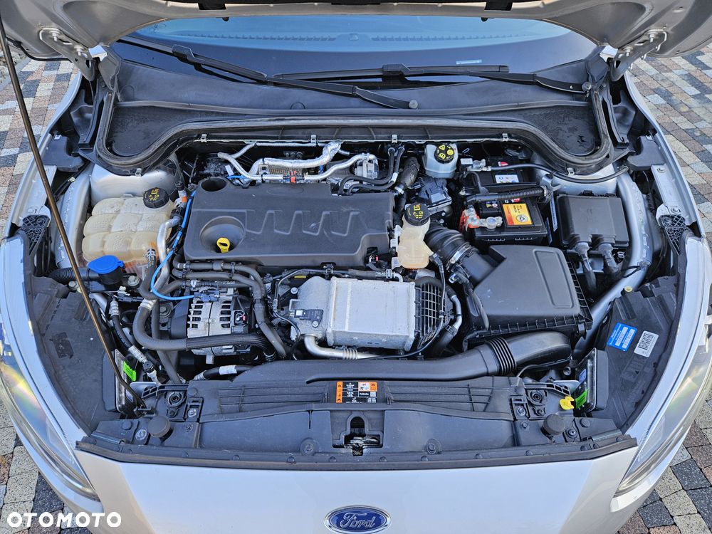 Ford Focus 2.0 EcoBlue Start-Stopp-System TITANIUM - 27