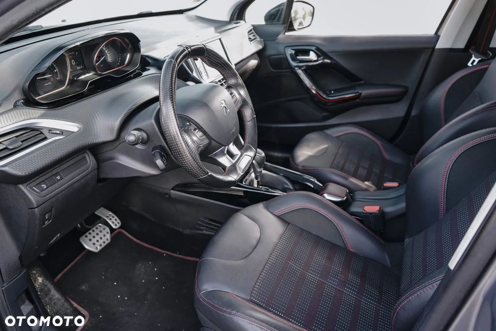Peugeot 2008 PureTech 130 Stop&Start EAT6 Allure - 21