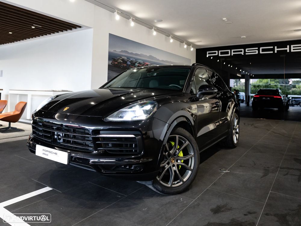 Porsche Cayenne E-Hybrid - 1