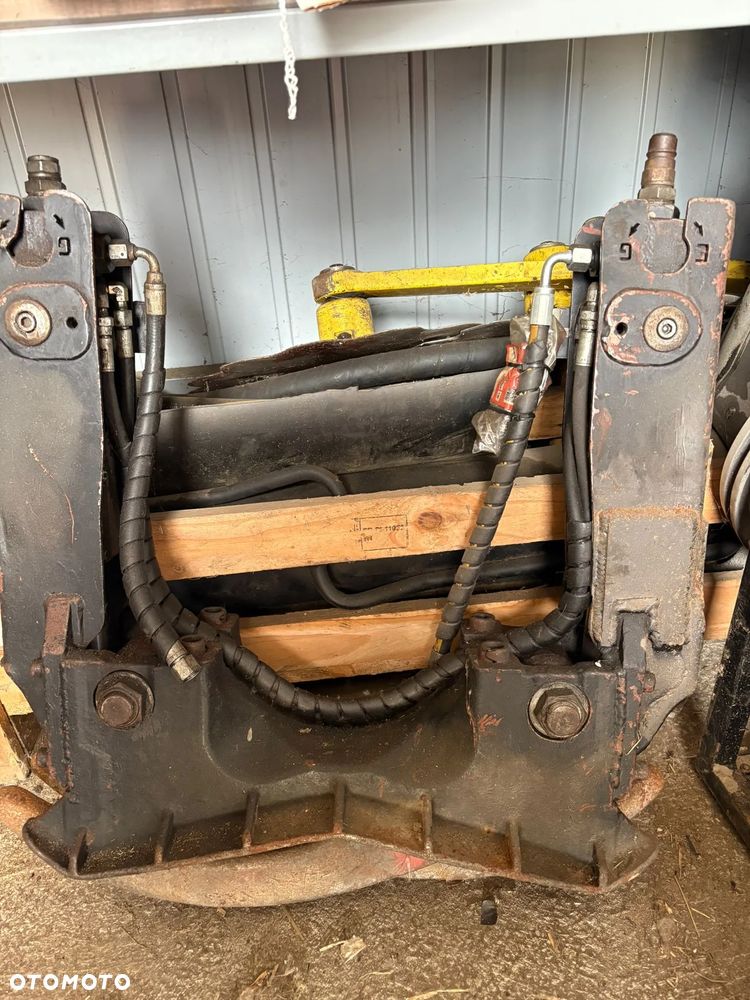 Caterpillar 315 D - 17