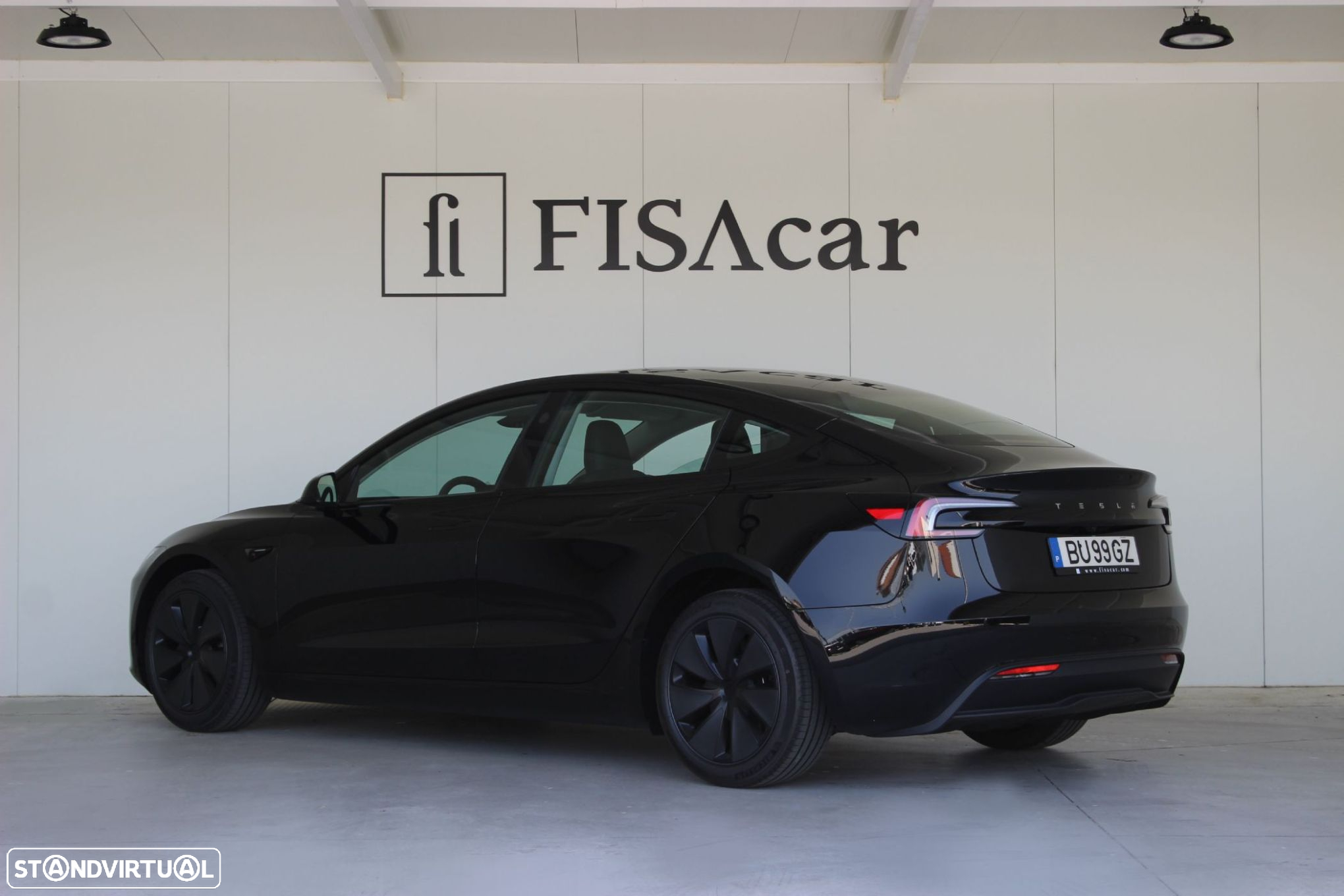 Tesla Model 3 - 7